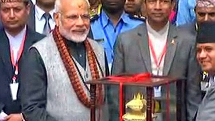 पशुपतिनाथ मंदिर में पीएम मोदी