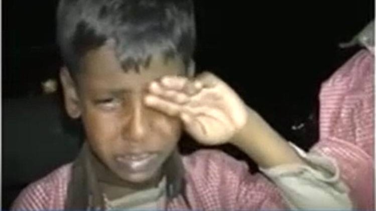 मंत्री के आने में हुई देरी, टूटा बच्चों के सब्र का बांध