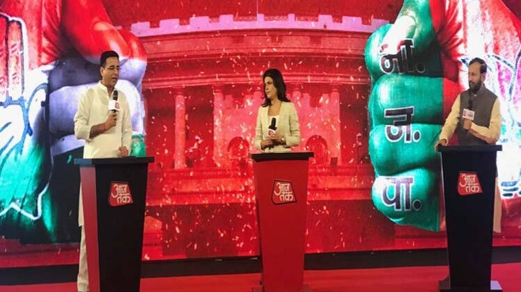 चार साल कितना कमाल, देखिए जावड़ेकर और सुरजेवाला की टक्कर