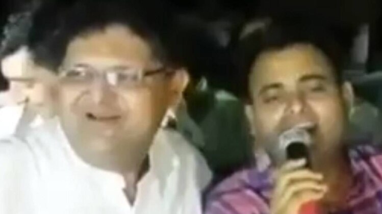 एसपी सिद्धार्थ मोहन और  डीएम मिथिलेश मिश्रा