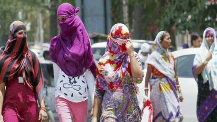 कहीं टूटा गर्मी का रिकॉर्ड, कहीं पारा 50 के पार