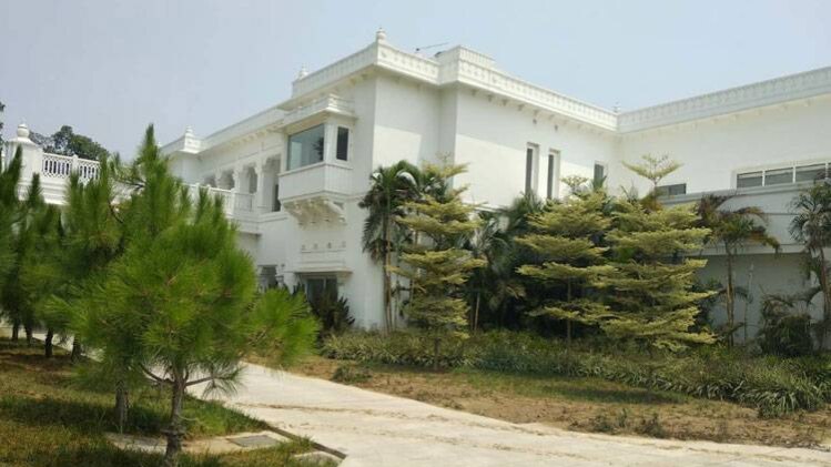 अखिलेश यादव का सरकारी बंगला