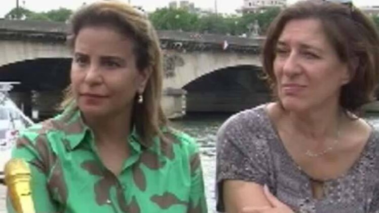 आतंकवाद के मुद्दे पर फ्रांस की दो महिला वकीलों के बीच चर्चा