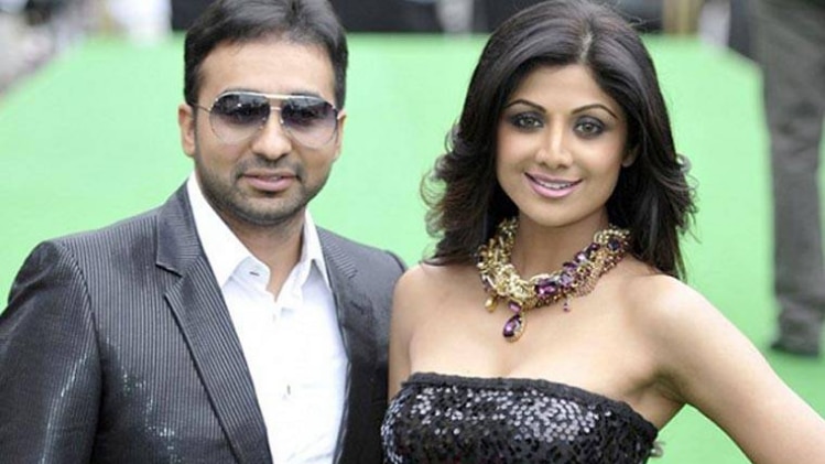 पत्नी शिल्पा शेट्टी के साथ राज कुंद्रा