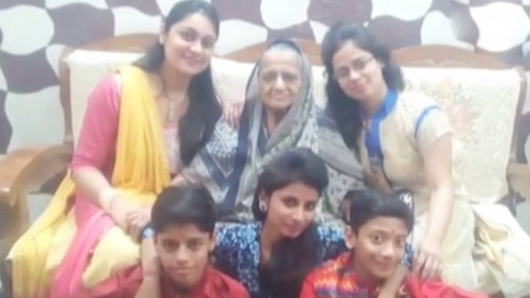 बुराड़ी के एक घर में 11 लोगों की लाशें मिलीं