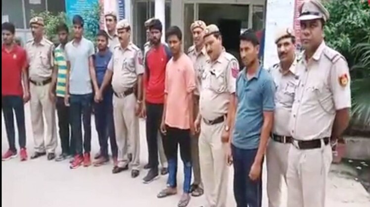 9 मुन्ना भाई गिरफ्तार