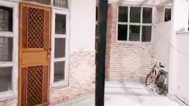 ग्रेटर नोएडा में हुए ट्रिपल मर्डर केस सुलझा