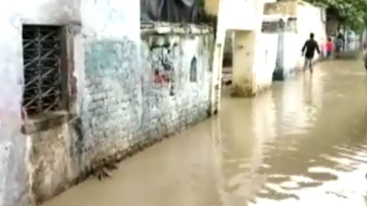 दिल्ली में बाढ़ का खतरा