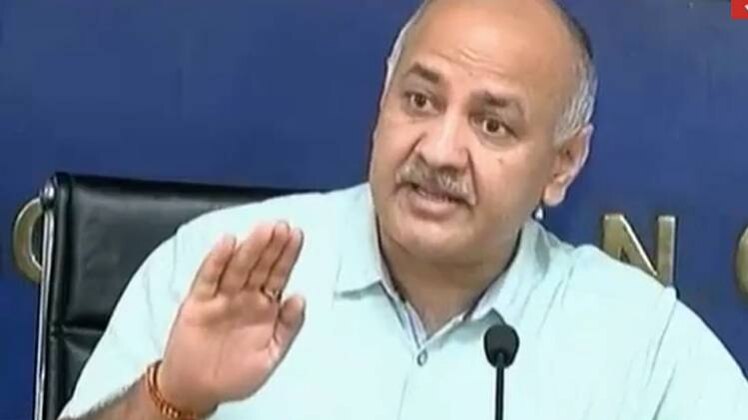 मनीष सिसोदिया बोले- सभी अफसर साथ मिलकर करें काम