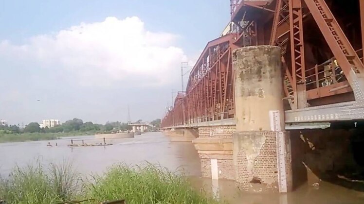 दिल्ली में बाढ़ का खतरा