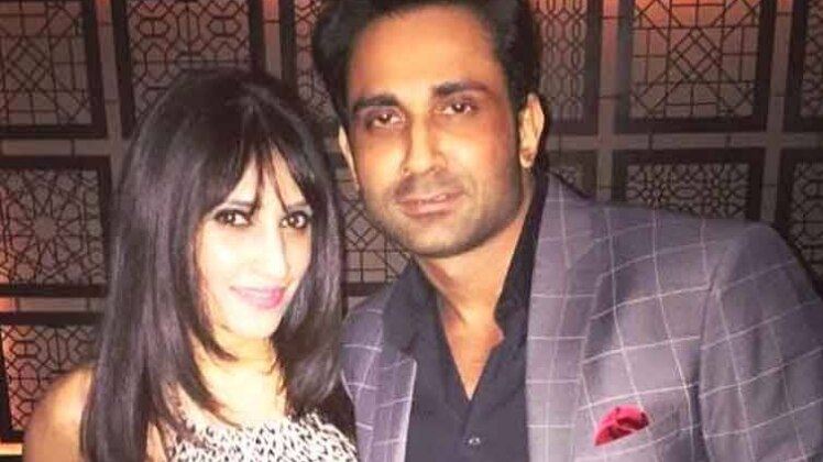 पोस्टमॉर्टम: एयरहोस्टेस के पति को पुलिस ने किया गिरफ्तार