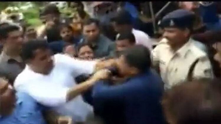 10 मिनट 50 खबरें