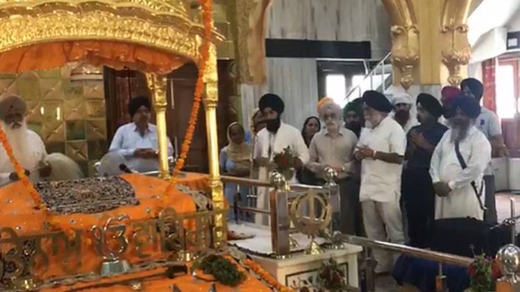 देशभर में अटल जी के लिए हो रही हैं प्रार्थना