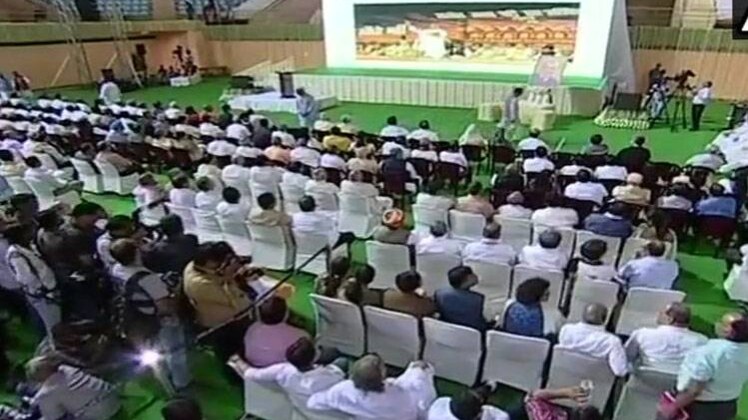 श्रद्धांजलि सभा में सभी दलों के प्रमुख मौजूद रहे