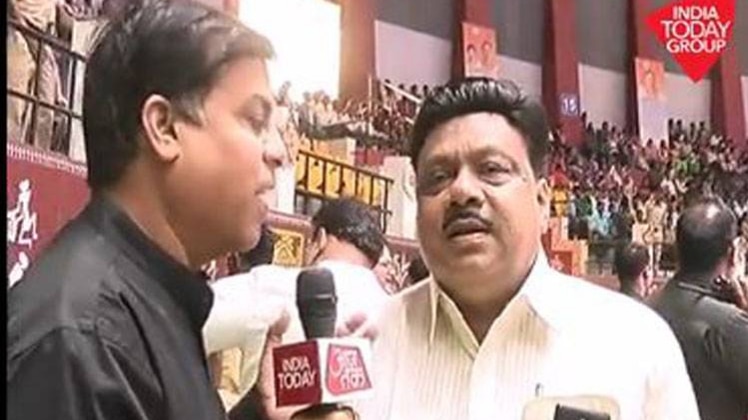 विधायक से चर्चा