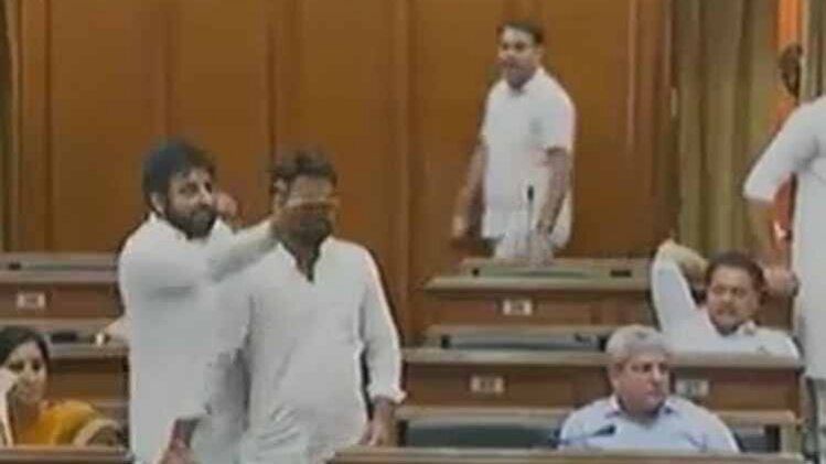 पोस्टमॉर्टम: दिल्ली विधानसभा के मॉनसून सत्र में हंगामा