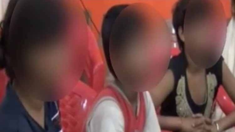 10 तक: देवरिया कांड पर सुलगी सियासत