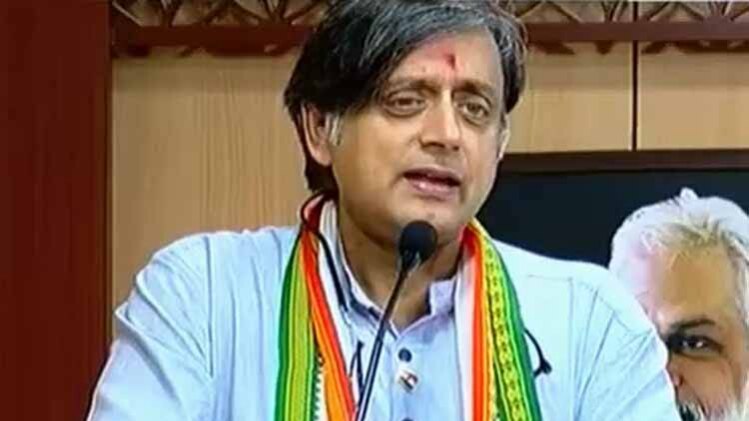 हल्ला बोल: किसकी 'टोपी', किसके 'सिर'?