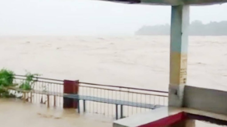 हिमाचल प्रदेश में तेज बारिश का कहर