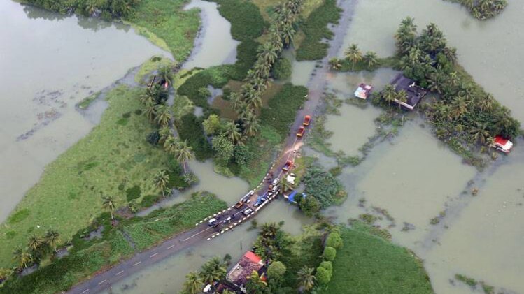 कहीं बाढ़ से हाहाकार तो कहीं बारिश की मार