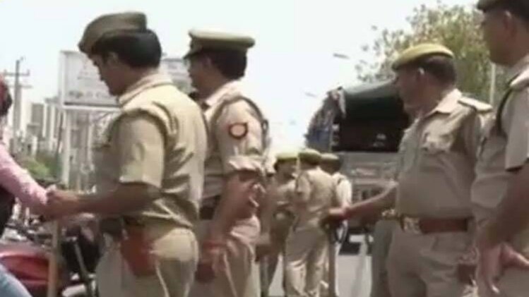 दिल्ली में घुसे आतंकी, किले में बदली राजधानी!