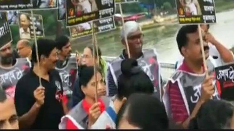 नरेंद्र दाभोलकर की हत्या के पांच साल, जानिए कैसा रहा संघर्ष