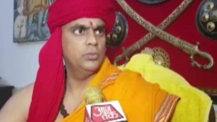 हिंदू महासभा के राष्ट्रीय अध्यक्ष स्वामी चक्रपाणि महाराज