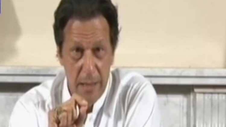 इमरान के राज में निकलेगी आजादी की परेड!