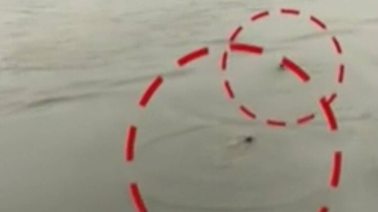 मस्ती-मस्ती में यमुना की लहरों में फंसी जान