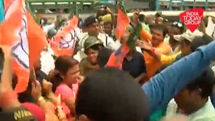 बंगाल बीजेपी महिला मोर्चा का प्रदर्शन