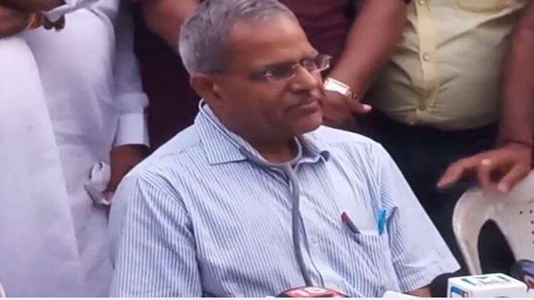 ...तो मशीन की गड़बड़ी से बढ़ा हार्दिक पटेल का वज़न