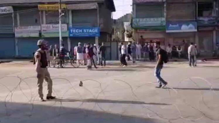 जम्मू-कश्मीर में एनकाउंटर