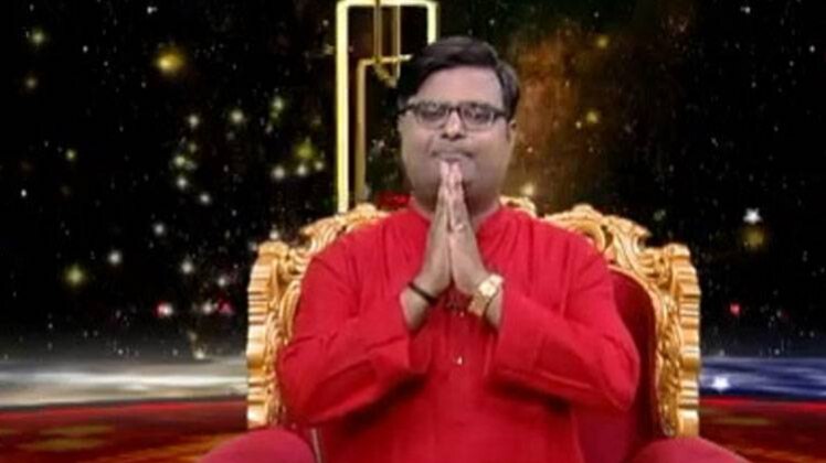 किस्मत कनेक्शन में जानिए कैसे करें शनि की पूजा