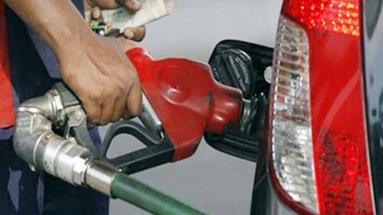 बड़ी खबरें: फिर लगी तेल की कीमतों में आग