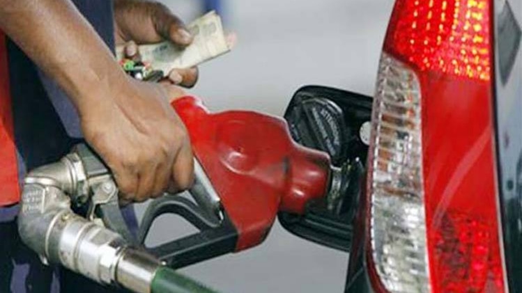 भारत बंद के बीच एक बार फिर बढ़े पेट्रोल-डीज़ल के दाम