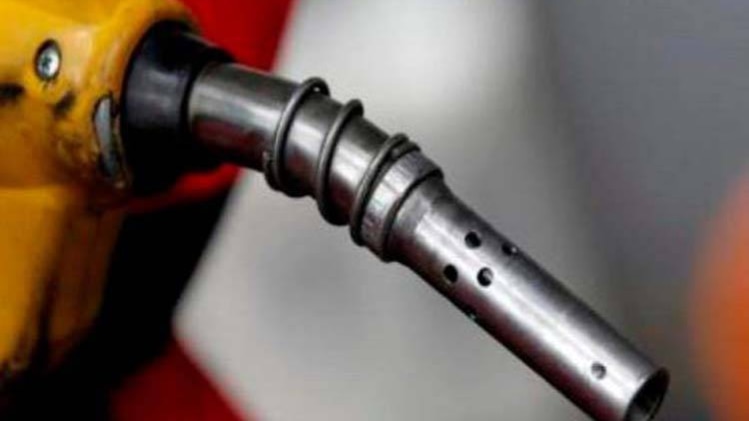 बड़ी खबरें: आज फिर बढ़े पेट्रोल-डीजल के दाम