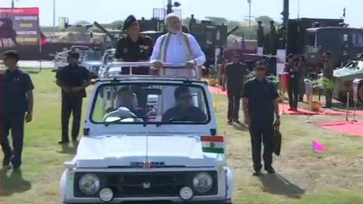 जोधपुर एयरफोर्स स्टेशन में प्रधानमंत्री नरेंद्र मोदी (फोटो- ANI)