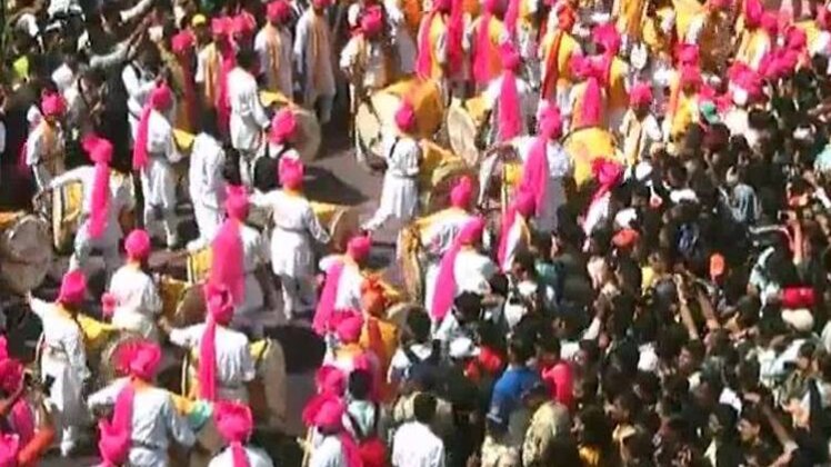 देखिए गणपति विसर्जन का ये खास नज़ारा