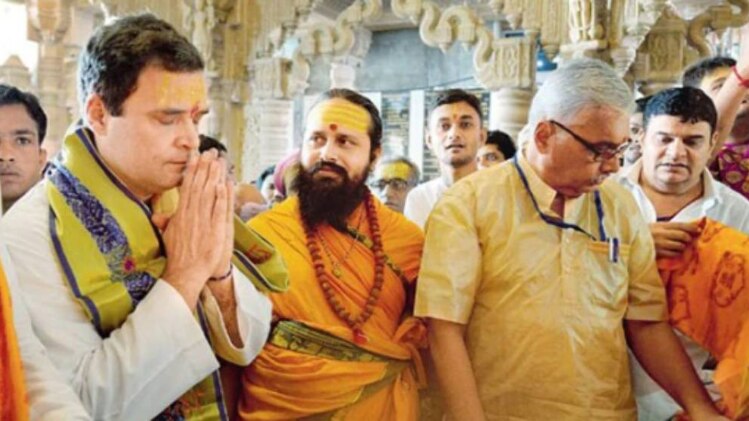 हिंदुत्व की पिच पर कितना खेल पाएंगे राहुल ?