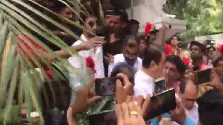 जब आरके स्टूडियो के गणपति विसर्जन कार्यक्रम  में पहुंचे रणबीर कपूर