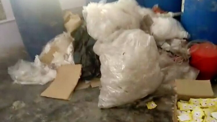 अवैध शराब फैक्ट्र्री का भंड़ाफोड़