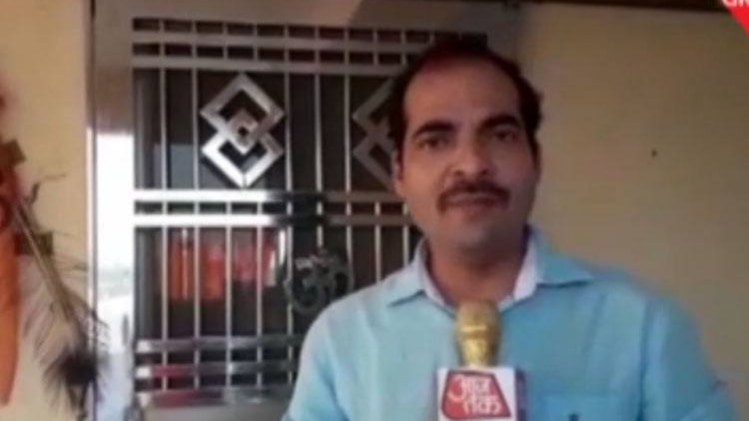 पीएम के नाम पर वीआईपी सुविधा लेने वाला पुलकित महाराज गिरफ्तार