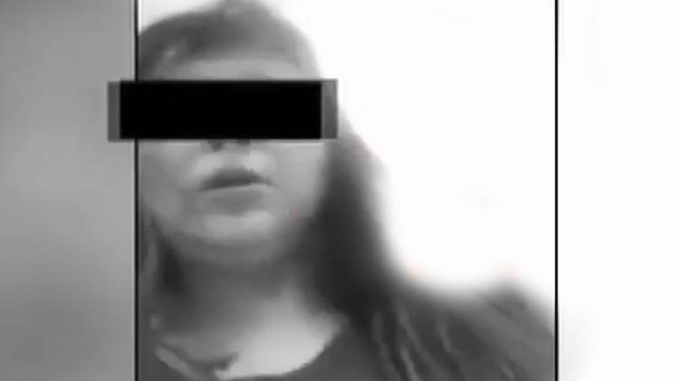 थाने में महिला का हाईवोल्टेज ड्रामा