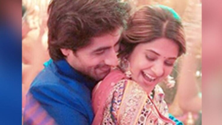 सास बहू और बेटियां