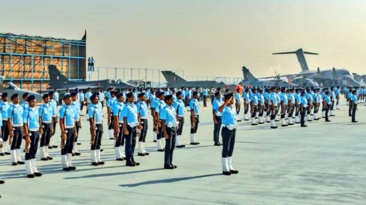 लंच ब्रेक