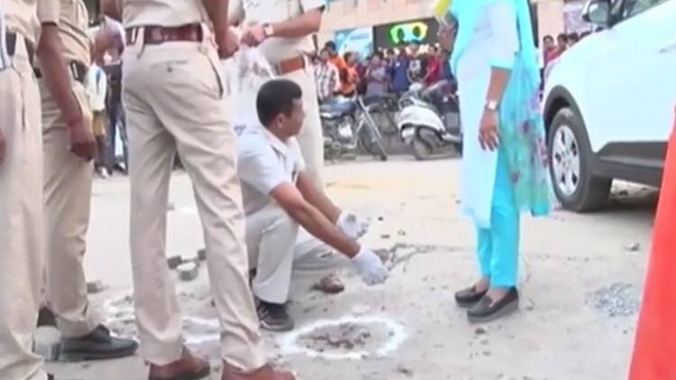 गुरुग्राम में बीच बाजार हुई घटना