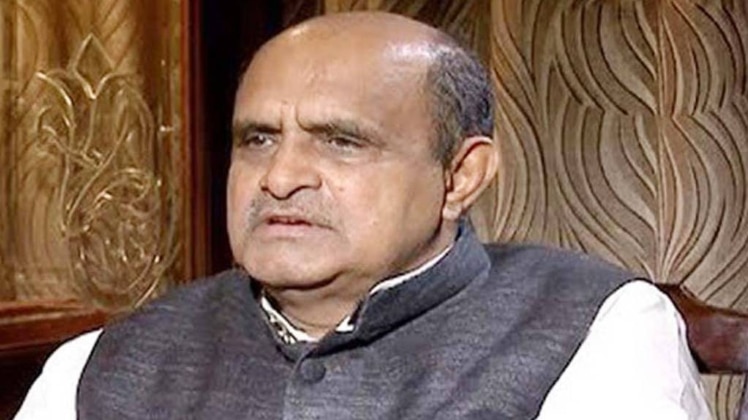 मायावती भगवान से भी नहीं डरती हैं