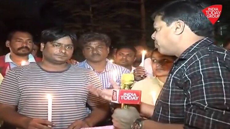 अच्युतानंद साहू को श्रद्धांजलि देने पहुंचे मोरमुकुट शर्मा और धीरज कुमार