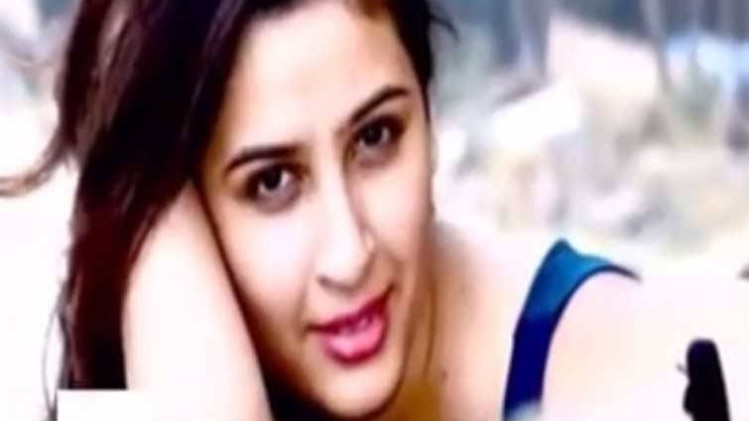 नॉनस्टॉप 100: दोस्त ने किया मॉडल का कत्ल