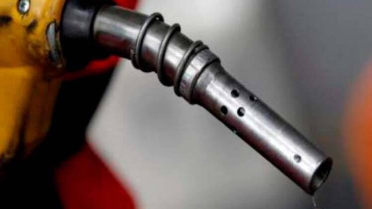 क्या पेट्रोल-डीजल की दरों को लेकर राजनीति कर रही है बीजेपी ?